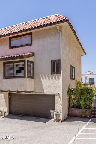 10141 Samoa Avenue 11, Tujunga, CA 91042