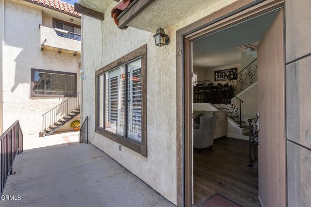 10141 Samoa Avenue 11, Tujunga, CA 91042