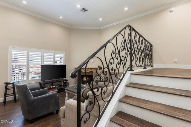 10141 Samoa Avenue 11, Tujunga, CA 91042