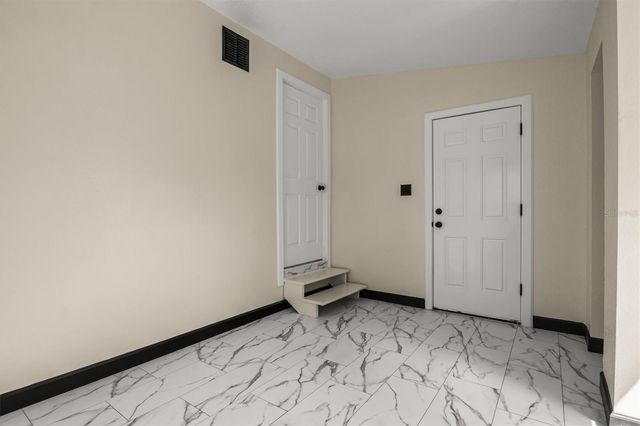 2000 N 19TH STREET, Haines City, FL 33844