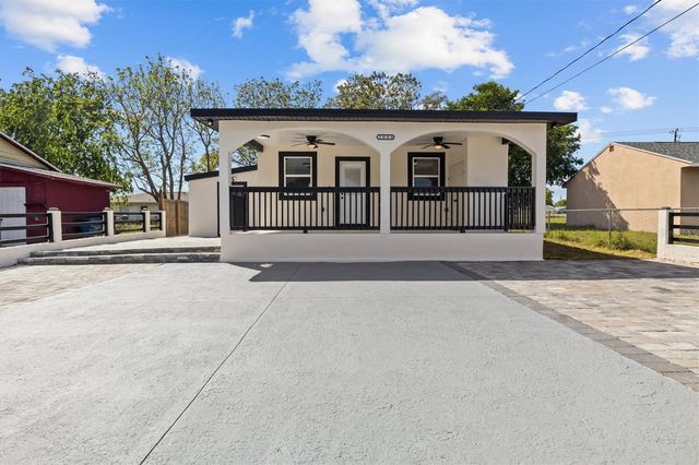 2000 N 19TH STREET, Haines City, FL 33844