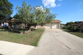 310 THREADNEEDLE LN, San Antonio, TX 78227
