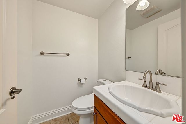 681 S Norton Avenue 103, Los Angeles, CA 90005