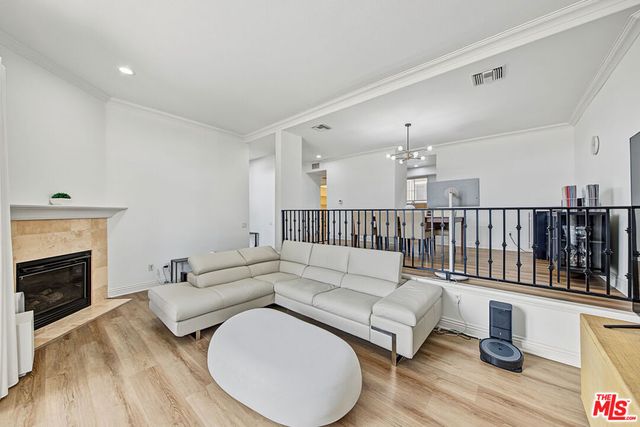 681 S Norton Avenue 103, Los Angeles, CA 90005