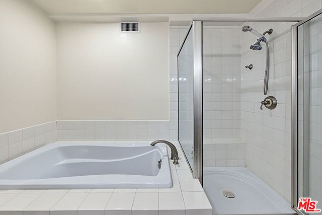681 S Norton Avenue 103, Los Angeles, CA 90005