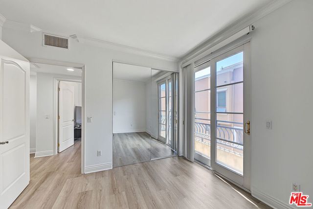 681 S Norton Avenue 103, Los Angeles, CA 90005