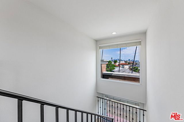 681 S Norton Avenue 103, Los Angeles, CA 90005