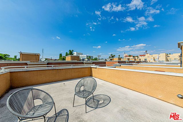 681 S Norton Avenue 103, Los Angeles, CA 90005