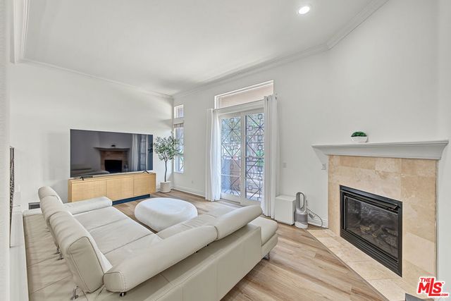 681 S Norton Avenue 103, Los Angeles, CA 90005