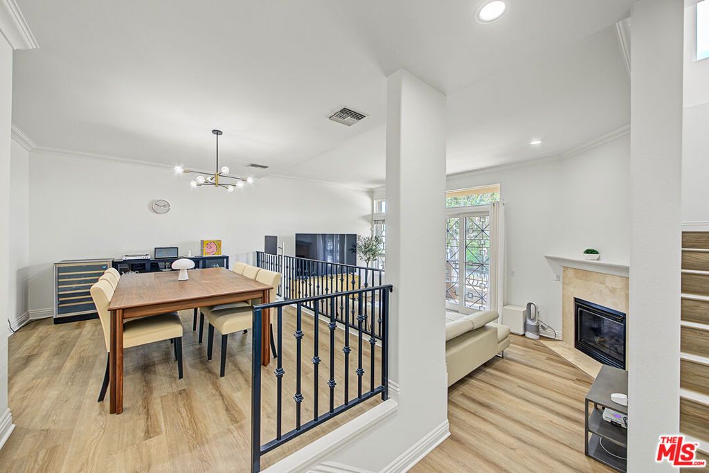 681 S Norton Avenue 103, Los Angeles, CA 90005 — photo 3