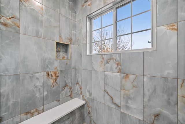 1530 S Houston School Road, Lancaster, TX 75146