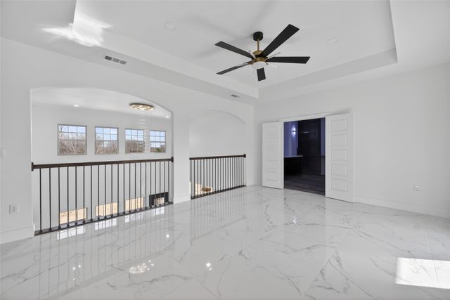 1530 S Houston School Road, Lancaster, TX 75146