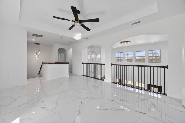 1530 S Houston School Road, Lancaster, TX 75146