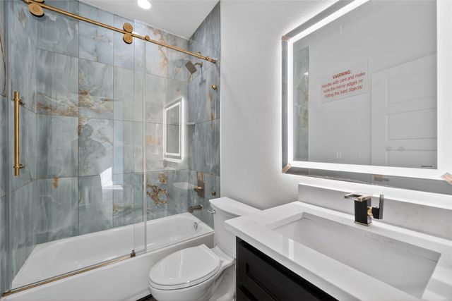 1530 S Houston School Road, Lancaster, TX 75146