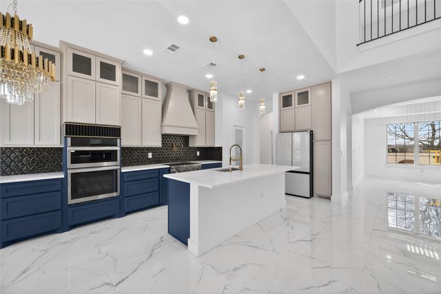 1530 S Houston School Road, Lancaster, TX 75146