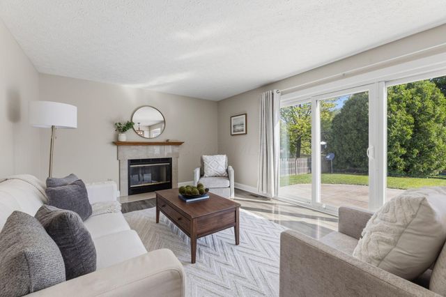4526 Earman Drive, Hilliard, OH 43026
