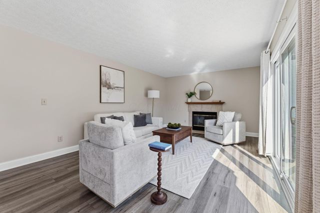 4526 Earman Drive, Hilliard, OH 43026