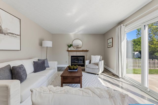 4526 Earman Drive, Hilliard, OH 43026