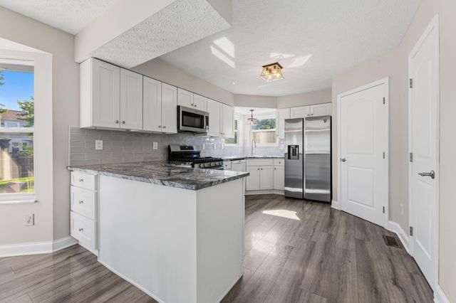 4526 Earman Drive, Hilliard, OH 43026