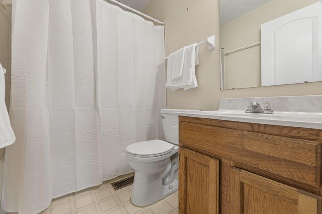 4526 Earman Drive, Hilliard, OH 43026