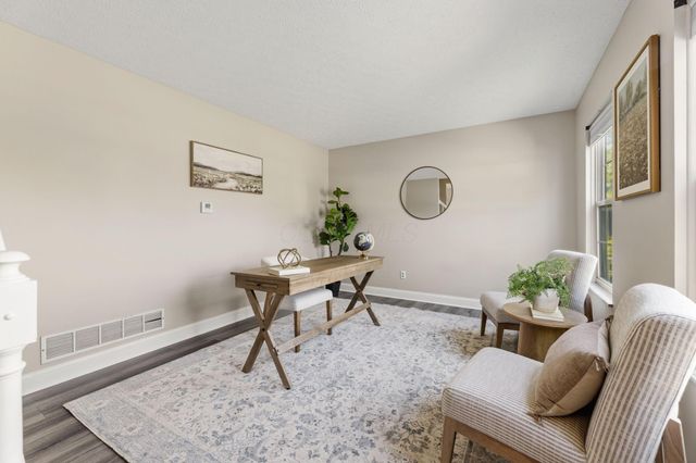 4526 Earman Drive, Hilliard, OH 43026