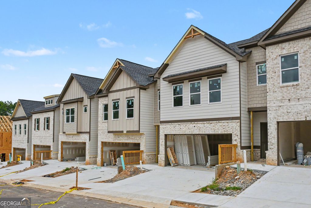 4349 Fern River Bend 31, Norcross, GA 30093