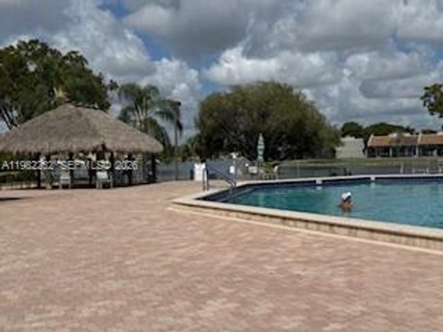 1100 Colony Point Cir 509, Pembroke Pines, FL 33026