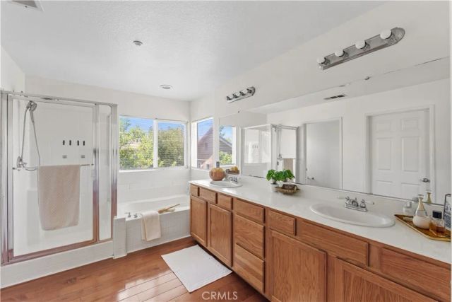 7701 Jordan, Canoga Park, CA 91304