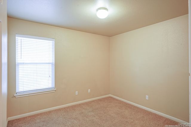 1043 Misty Acres Dr, New Braunfels, TX 78130