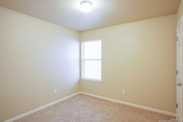 1043 Misty Acres Dr, New Braunfels, TX 78130
