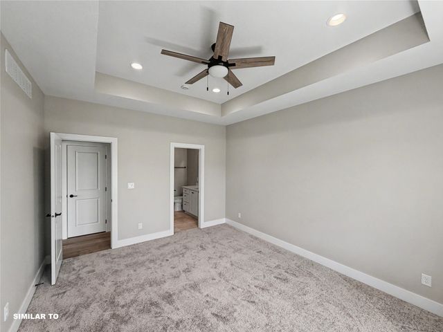 2939 Lake Hill Drive, Des Moines, IA 50320