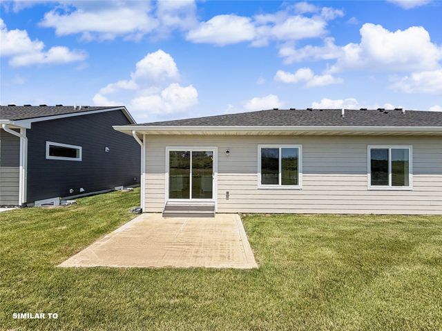 2939 Lake Hill Drive, Des Moines, IA 50320
