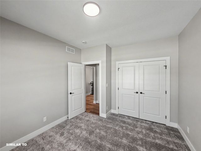 2939 Lake Hill Drive, Des Moines, IA 50320
