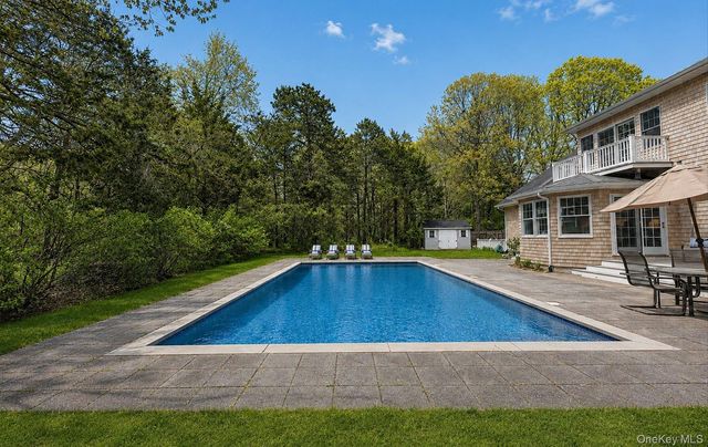 9 Briarsweet Lane, East Hampton, NY 11937