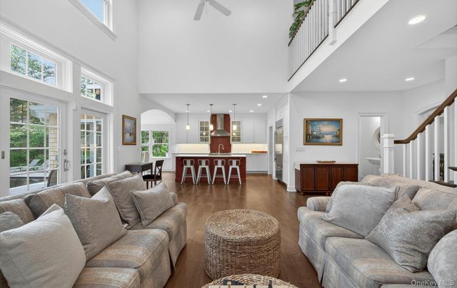 9 Briarsweet Lane, East Hampton, NY 11937