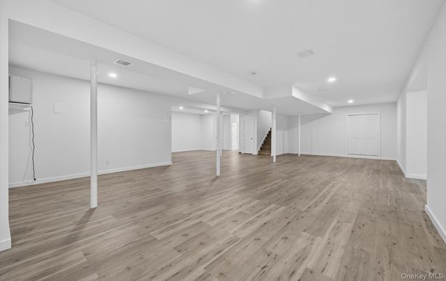 9 Briarsweet Lane, East Hampton, NY 11937