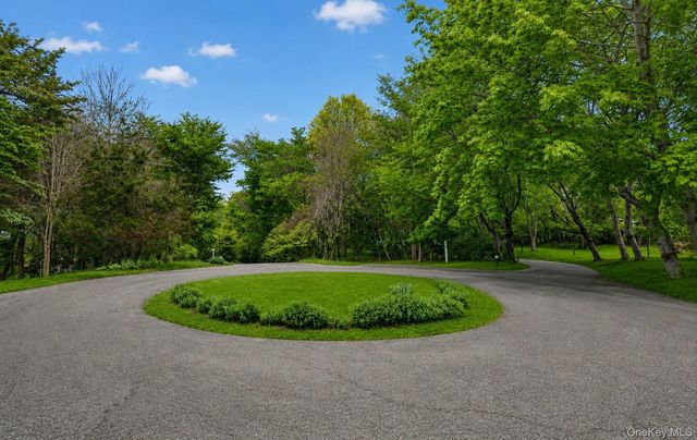 9 Briarsweet Lane, East Hampton, NY 11937