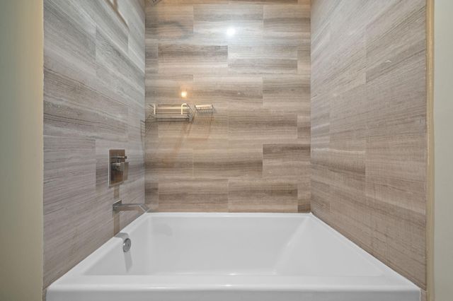 1300 Brickell Bay Drive 2600, Miami, FL 33131