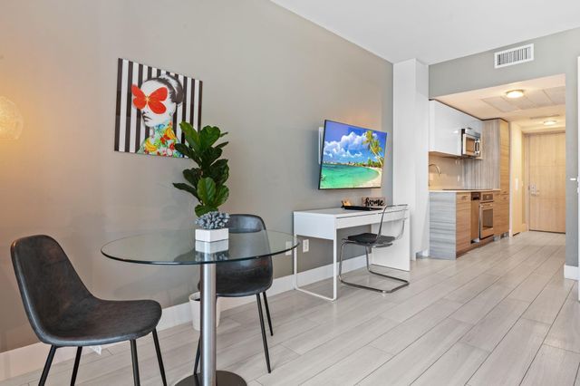 1300 Brickell Bay Drive 2600, Miami, FL 33131