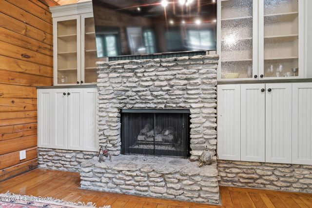 17400 Pope Dale Rd, Louisville, KY 40245