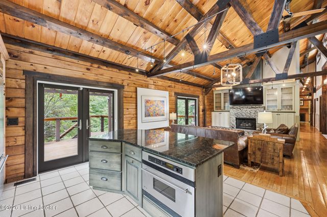 17400 Pope Dale Rd, Louisville, KY 40245
