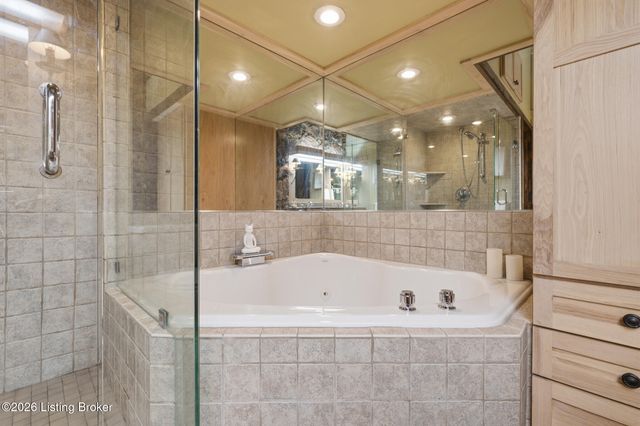 17400 Pope Dale Rd, Louisville, KY 40245