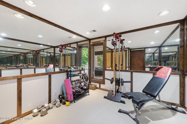 17400 Pope Dale Rd, Louisville, KY 40245