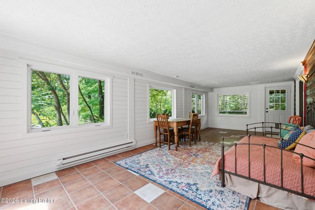 17400 Pope Dale Rd, Louisville, KY 40245
