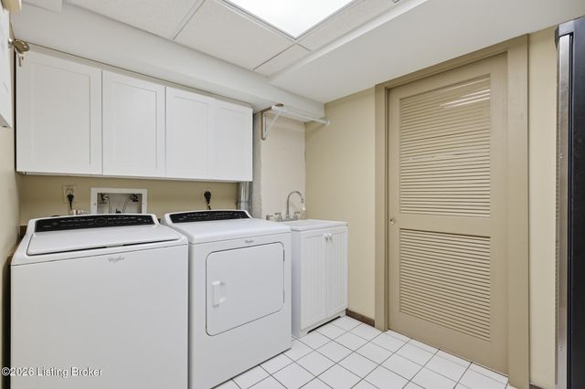 17400 Pope Dale Rd, Louisville, KY 40245