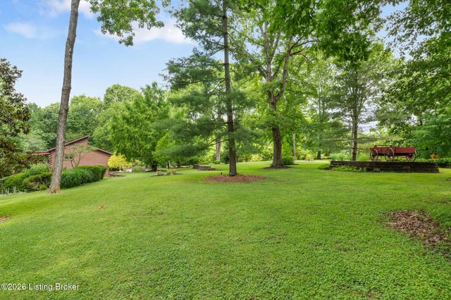 17400 Pope Dale Rd, Louisville, KY 40245