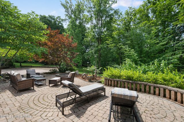 17400 Pope Dale Rd, Louisville, KY 40245