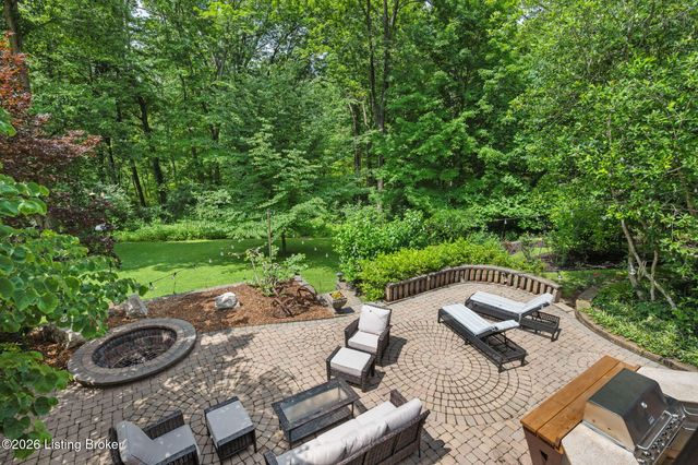 17400 Pope Dale Rd, Louisville, KY 40245