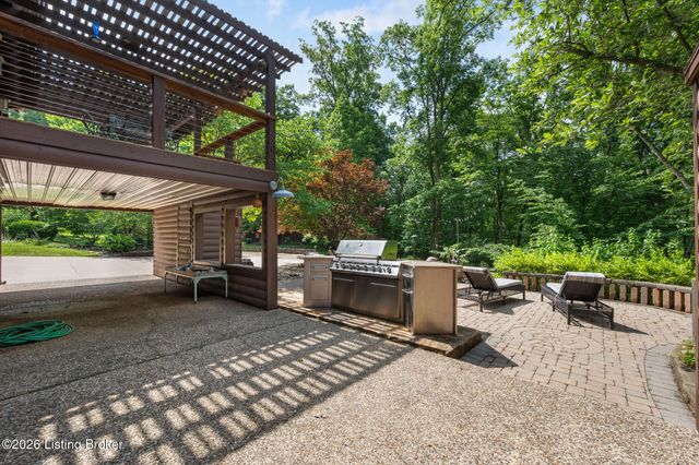17400 Pope Dale Rd, Louisville, KY 40245