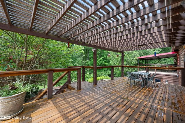 17400 Pope Dale Rd, Louisville, KY 40245